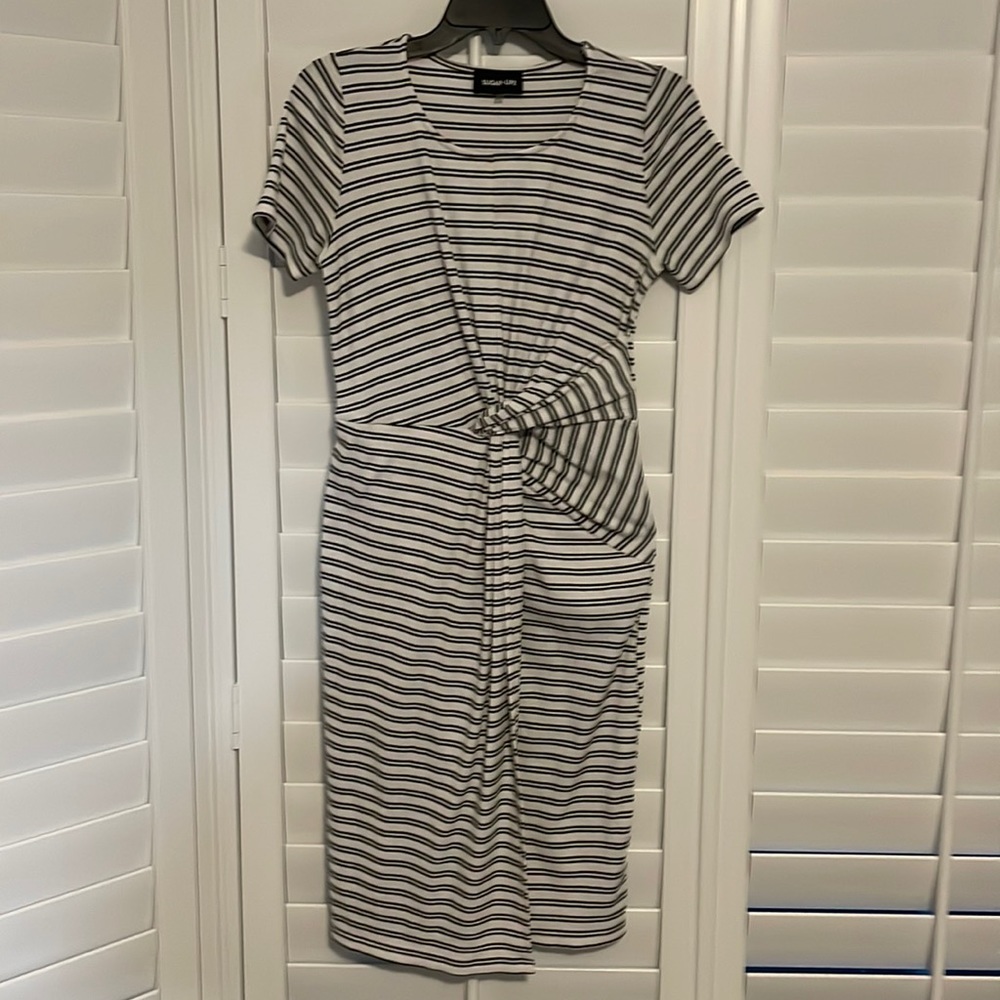 Sugar+L!ps short sleeve black and white dress, size Medium